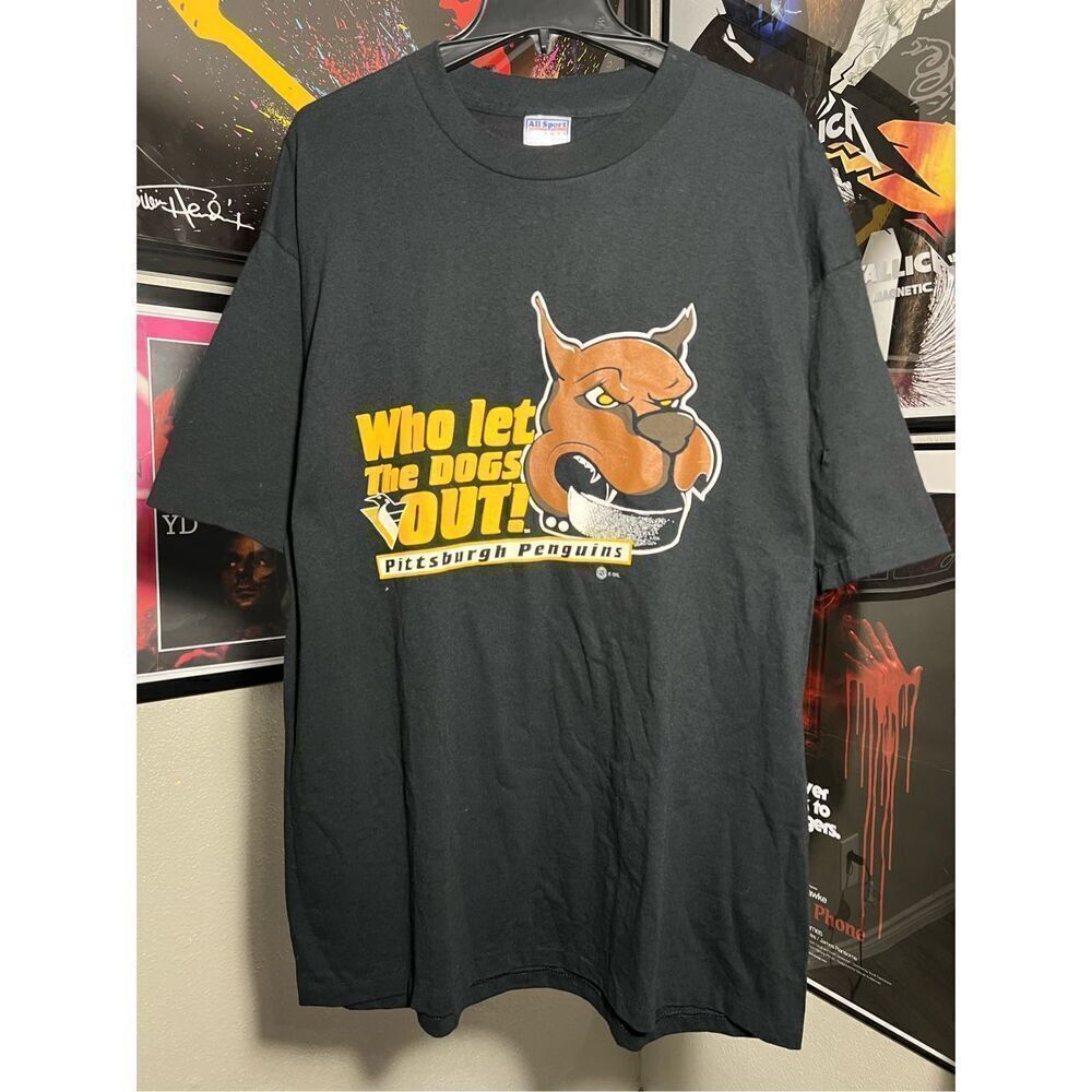 Vintage 90s Pittsburgh Penguins Dogs Hockey Tee